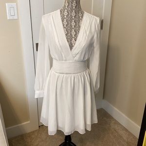 ChicMe white long sleeve dress, sz M, above the knee length
